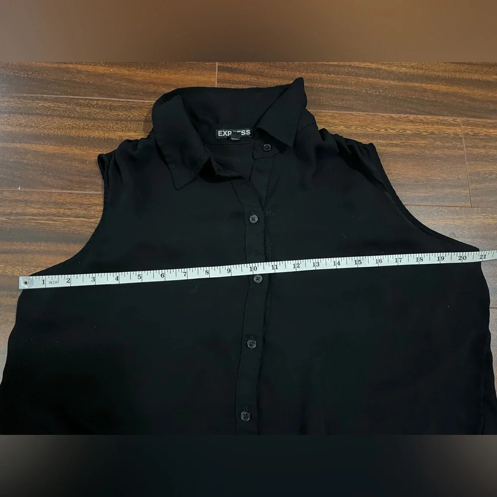 Express women’s extra small blouse, sleeveless button down, black - Picture 5 of 11